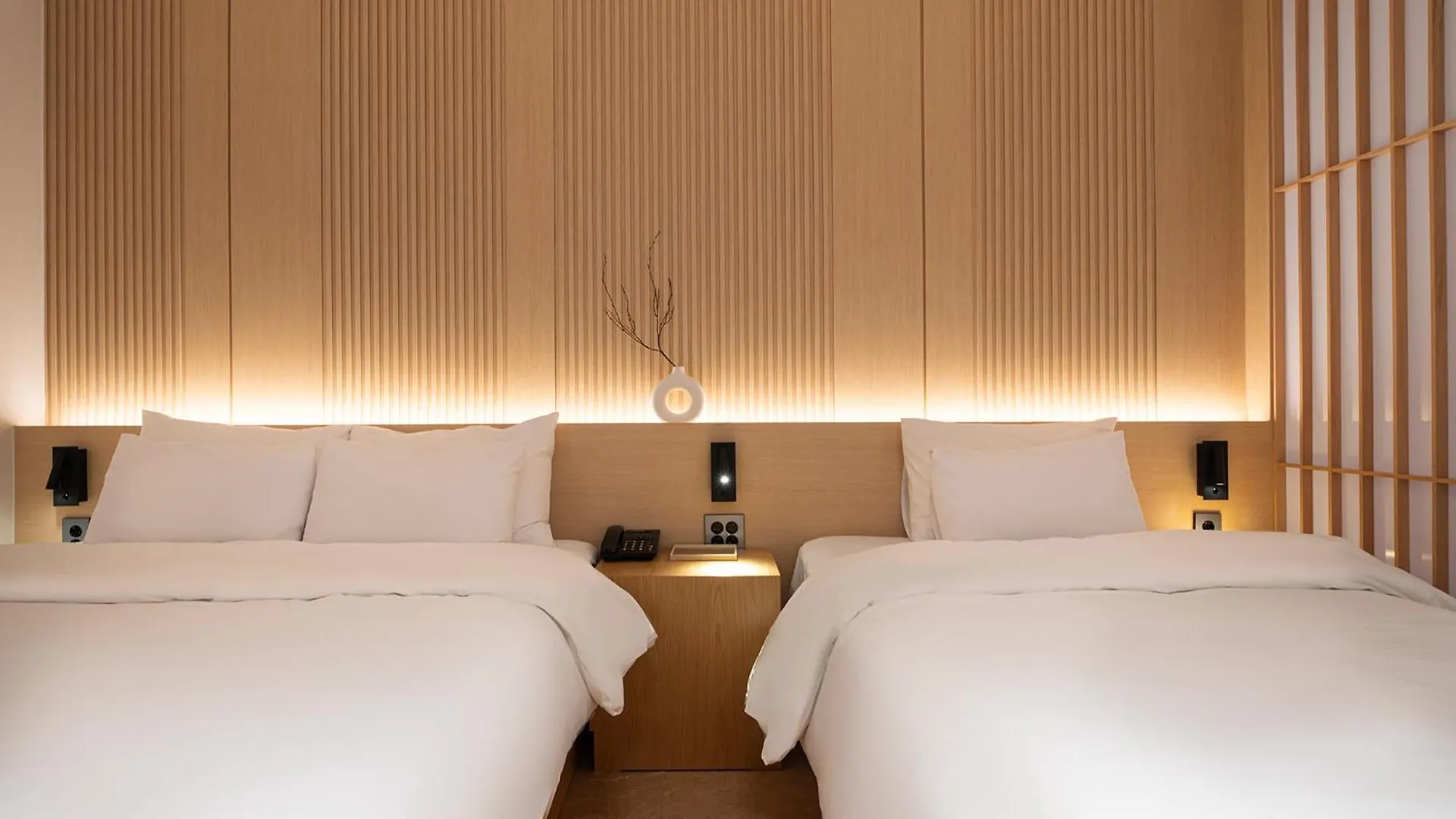 Browndot Incheon Airport New City 0*,